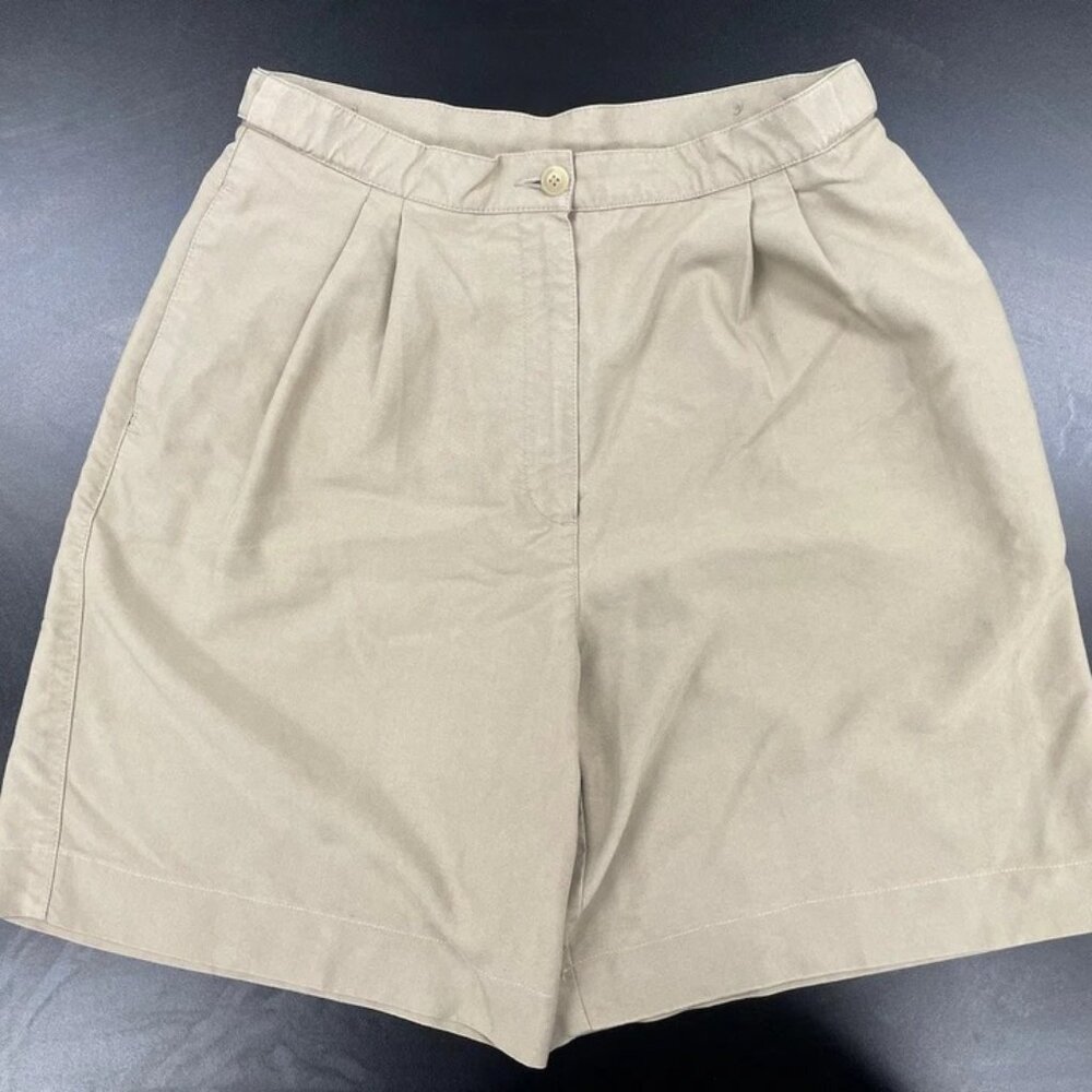 Liz Golf Men’s Khaki Shorts Size 8